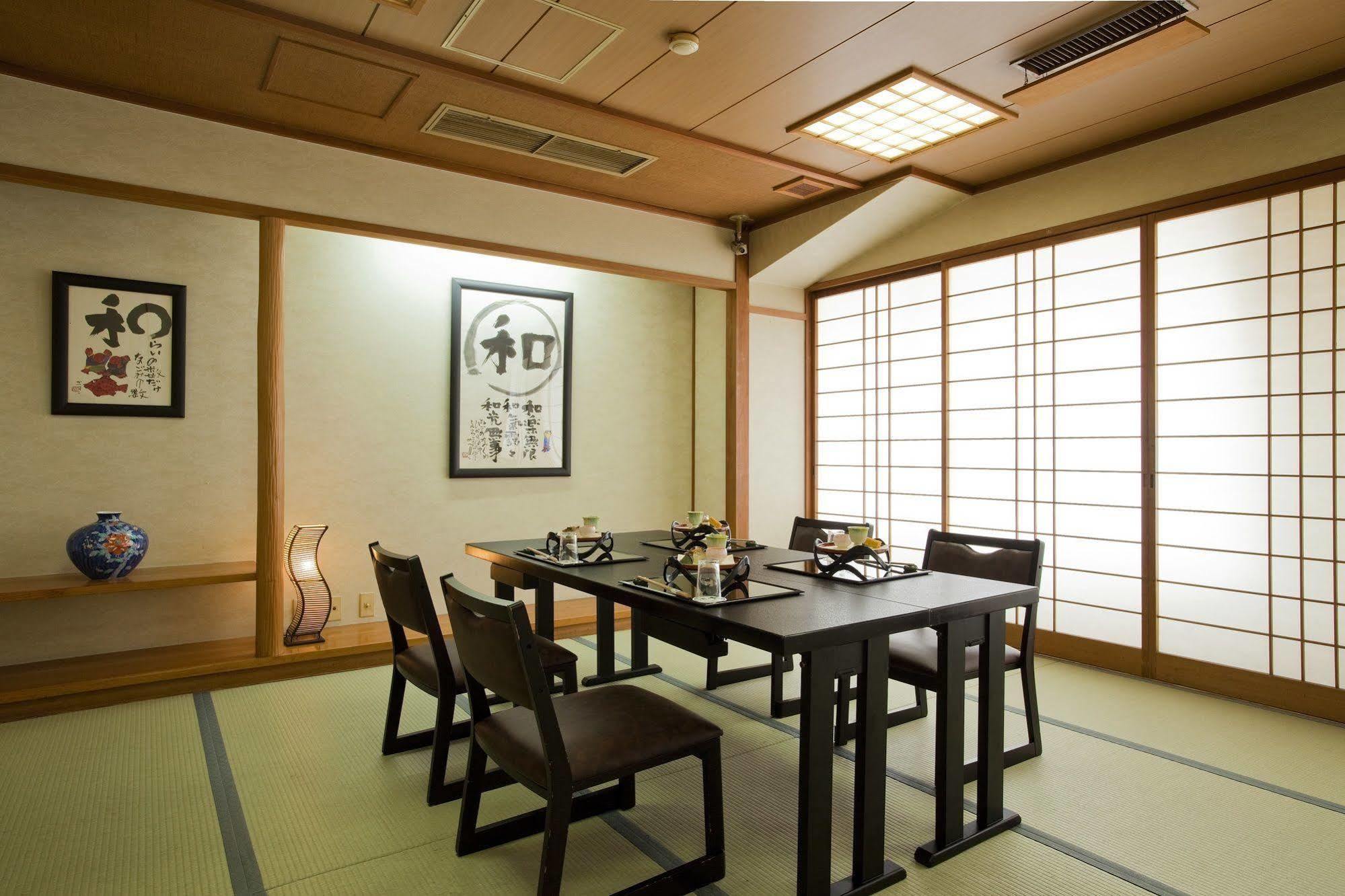 Yamatoya Honten 3* 大阪